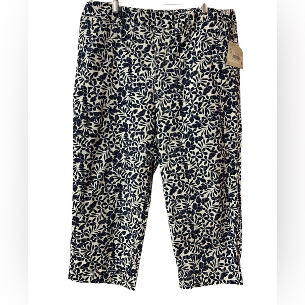 Liz Claiborne Sloane Women Floral Capri Pants Blue White Size 14 Summer Boho NWT